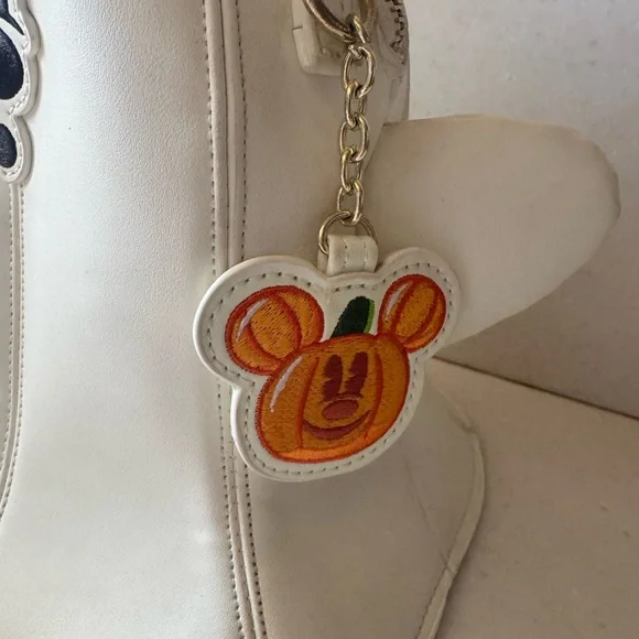 Ghost Mickey Loungefly - Picture 2 of 7